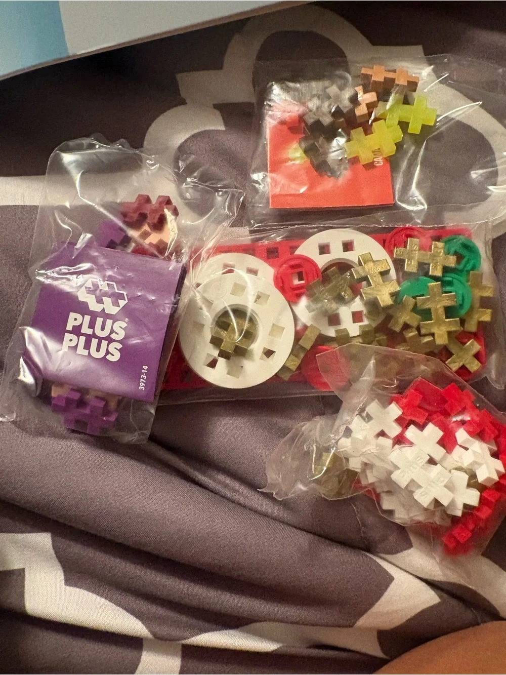 Plus Plus Christmas assorted Creative Building Packs blind pack of 3